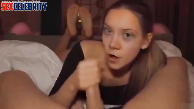 Greta Thunberg gives me the best handjob ever (deepfake POV porn)