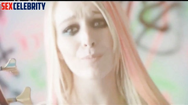 Porn music video with Avril Lavigne