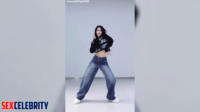 Nina Dobrev dancing hot sexy dance - deepfake video