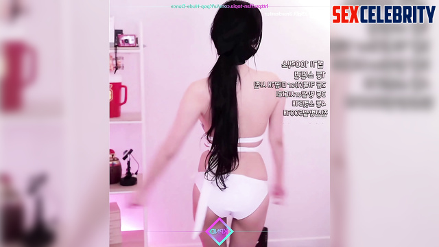 Webcam dances for paid subscribers, fake Yuna (신유나 있지)