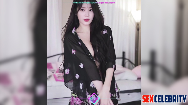 섹스 장면 Sex solo scene IU makes sexiest surprise for all her fans 이지은