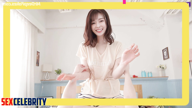 Korean cutie Nara (권나라 헬로비너스) loves gentle fun / real fake