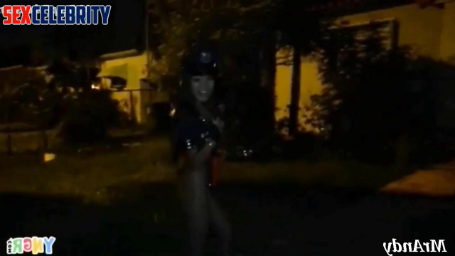 블랙핑크 제니 딥페이크 Korean idol Jennie in police costume fucks with a guy