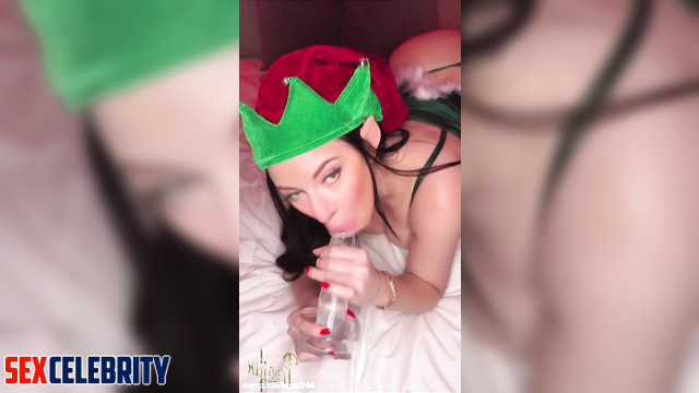 Slutty (deepfake) Christmas elf Nigella Lawson makes wishes come true