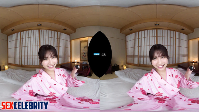 Japanese babe wants to propose you her body 本物の偽物 インターネットの有名人