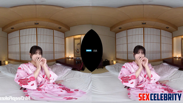 Japanese babe wants to propose you her body 本物の偽物 インターネットの有名人