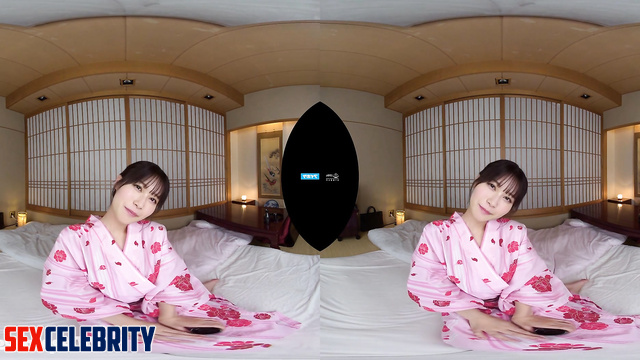 Japanese babe wants to propose you her body 本物の偽物 インターネットの有名人