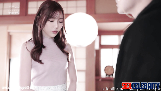 She was ordered by a very serious person, Taeyeon (태연 소녀시대) in sex scenes