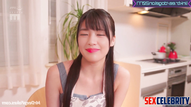 Housewife is going to fuck her husband in the bathroom ai Yujin (안유진 아이브)