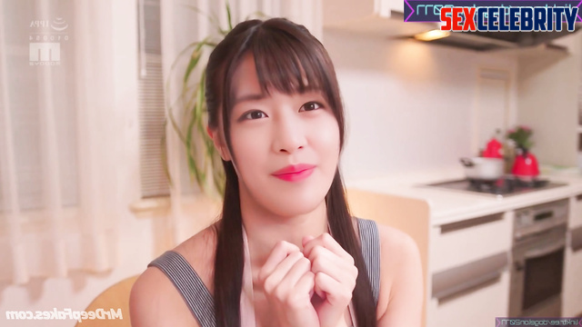Housewife is going to fuck her husband in the bathroom ai Yujin (안유진 아이브)