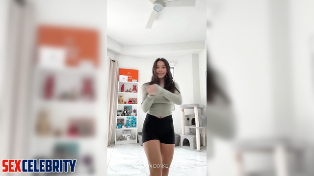 Sexy ladies dancing everywhere / Karina (카리나 에스파) deep learning program
