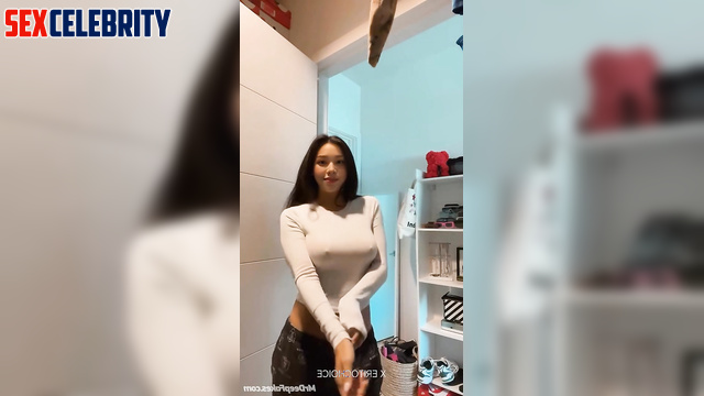 Sexy ladies dancing everywhere / Karina (카리나 에스파) deep learning program