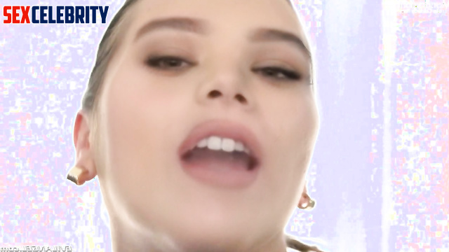 Hailee Steinfeld squirts all over the place during rough anal / AI