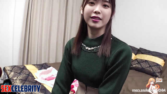 She can't cum, but he'll help her (IU deepfake video) 이지은 가짜 연예인 포르노