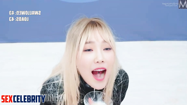 SNSD (소녀시대) / Swallowing cum at bukkake party - Taeyeon 태연 얼굴 스왑