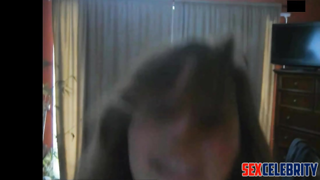 Millie Bobby Brown asked you to practice on your dick / help please, A.I.