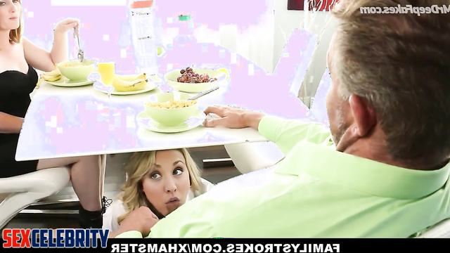 Daddy's dick is better than her boyfriend's - Kaley Cuoco internet celeb