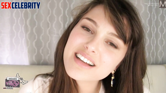 Horny MILF loves to talk dirty - deepfake Natalie Portman