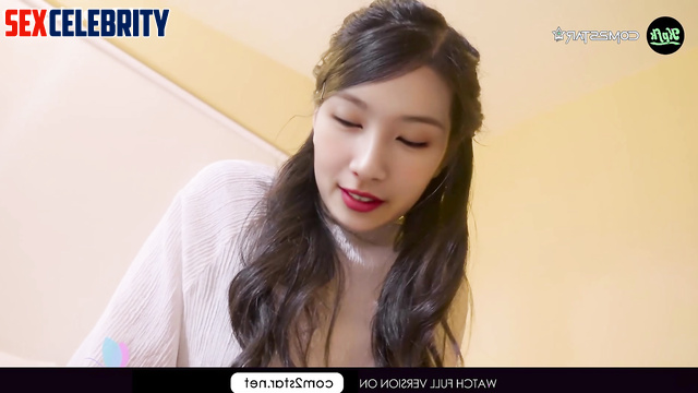 Boyfriend making her legs massage in the hotel 사나 트와이스 Sana adult tapes