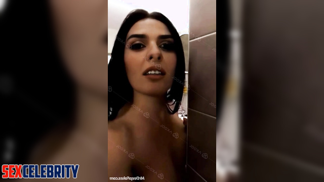 She wants to fuck you in the bathroom - Cuca Roseta solo fakeapp
