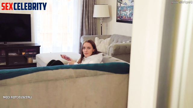 Beauty having fuck in her favorite hoodie / pov sex tapes with Liv Tyler