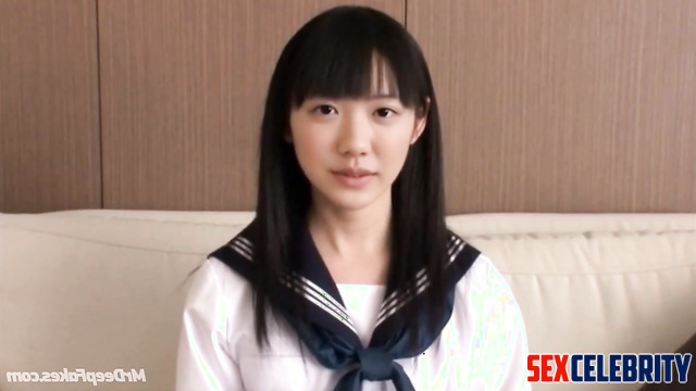 Under school uniform hides sexy Mana Ashida's tits 芦田愛菜 [日本人] Japanese