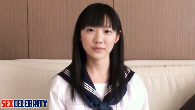 Under school uniform hides sexy Mana Ashida's tits 芦田愛菜 [日本人] Japanese