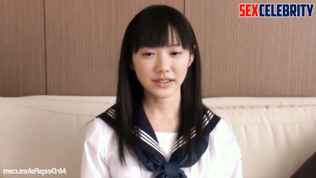 Under school uniform hides sexy Mana Ashida's tits 芦田愛菜 [日本人] Japanese