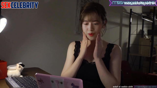 He massaged her vagina with his finger inside, Yujin (안유진 아이브 아이즈원) A.I.