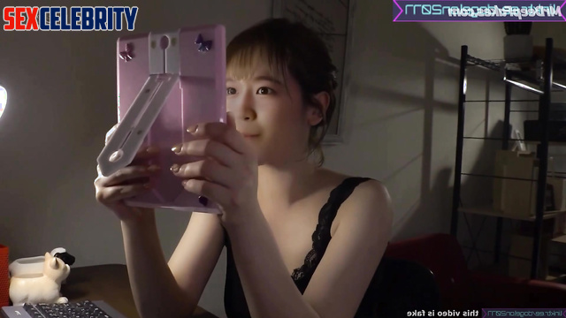 He massaged her vagina with his finger inside, Yujin (안유진 아이브 아이즈원) A.I.