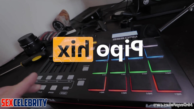 Two besties decided to invite a guy in a bed, Amber Heard & Anne Hathaway