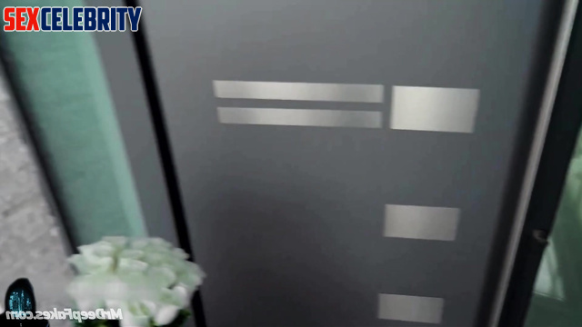 Photosession with naughty Kaley Cuoco ends in very adult style