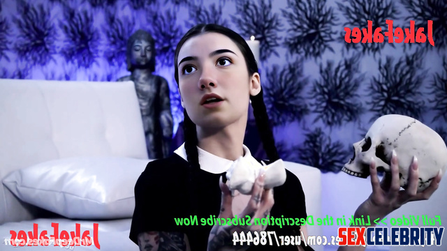 Charli D'Amelio hot celeb sex - she and her experiences with a new friend