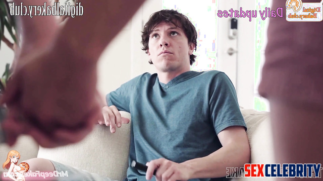 Two stars and one cock / Millie Bobby Brown & Charli D'Amelio face swap