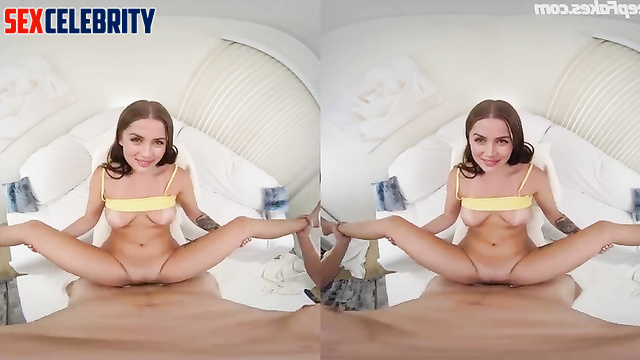 Hailee Steinfeld porn POV VR fucks you doggystyle and missionary