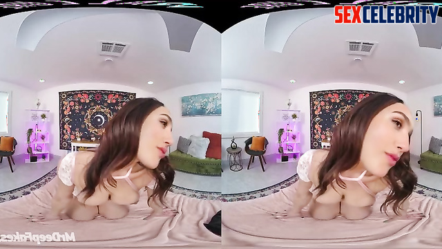 Horny Gal Gadot deepfake VR dirty talk, play with dildo and vibrator