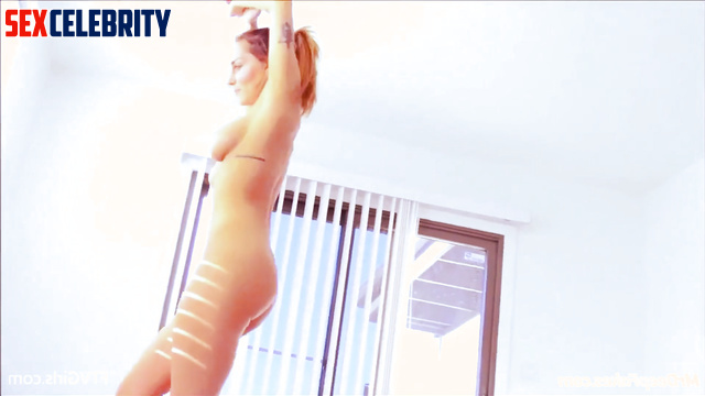 Kate Middleton deepfake strips and dances naked in a great mood