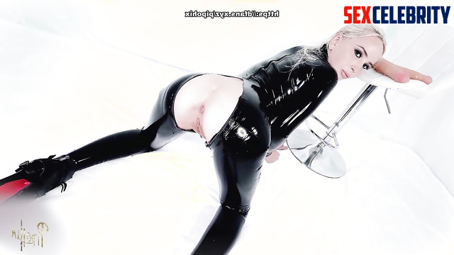 She fucked herself in ass until prolapse, Ivanka Trump solo sex tapes