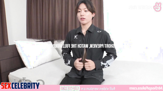 (정국 방탄소년단) Jungkook was asked to undress for her daddy, real fake
