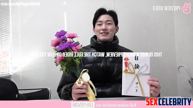 Korean singer 산 San gets nice gifts from his (한국어) fans 에이티즈 ATEEZ