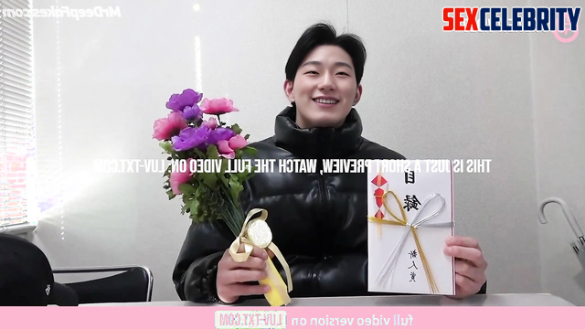 Korean singer 산 San gets nice gifts from his (한국어) fans 에이티즈 ATEEZ