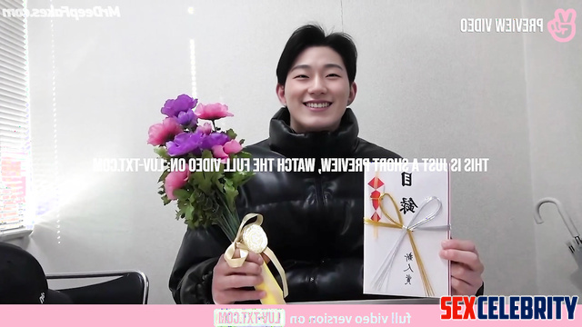 Korean singer 산 San gets nice gifts from his (한국어) fans 에이티즈 ATEEZ