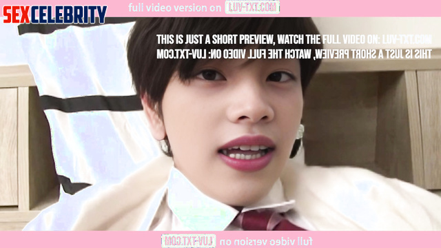 투어스 신유 Shinyu from TWS - Finger penetration into the anus