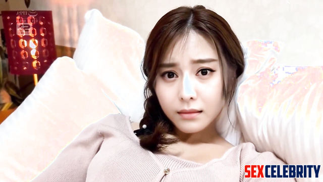 She recorded her masturbation on camera 范冰冰 深度学习计划 Fan Bingbing fakeapp