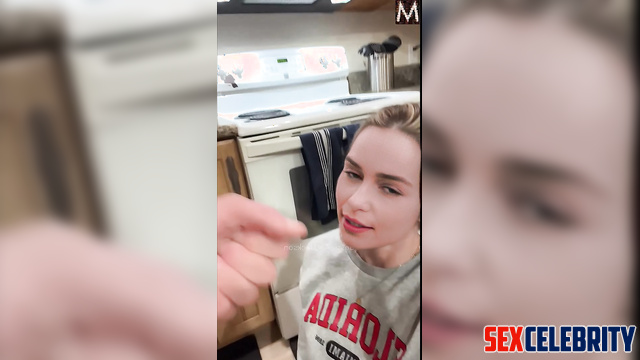Pretty blonde uses your sperm as protein - Emilia Clarke deepfake erotic