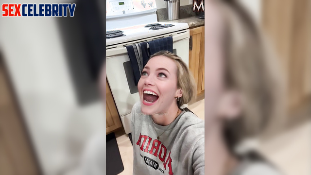 She consumes your sperm as protein, Emma Stone smart face change