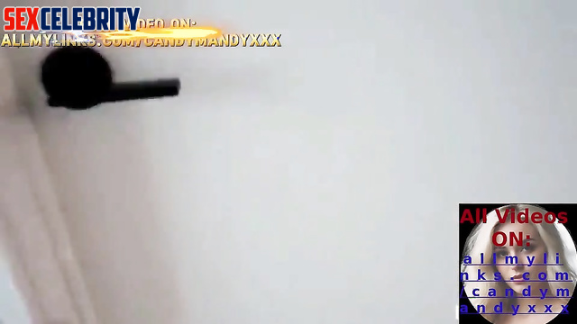 Fake blonde Jennette McCurdy wants you to fuck her