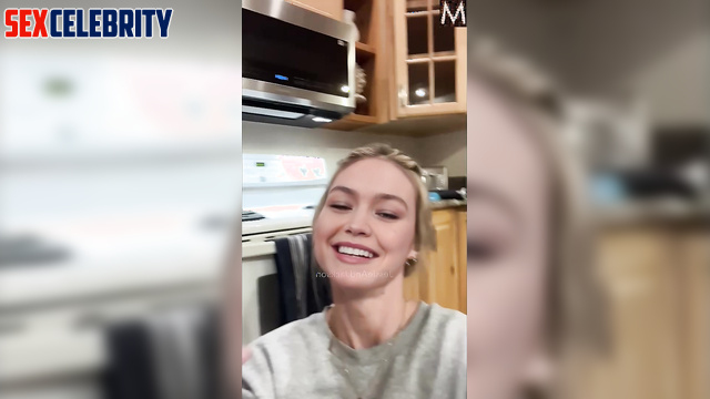 Blonde swallowed your cum with a real pleasure - Gigi Hadid pov fakeapp