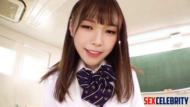 (카리나 에스파) schoolgirl locked herself in the classroom for this, Karina ai