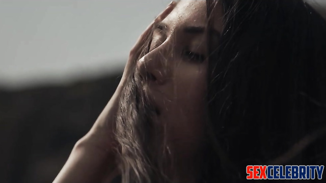 Deepfake Olivia Ruiz masturbates so well in a dream setting